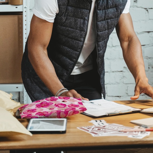 Pink Peonies Poly Mailer’s 10x13 Pack of 25 - Picture 9 of 10